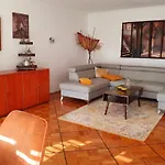 2 Domizil Am Suedhang Mit Terrasse Und Pool דירה *