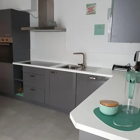 2 Domizil Am Suedhang Mit Terrasse Und Pool Apartment *