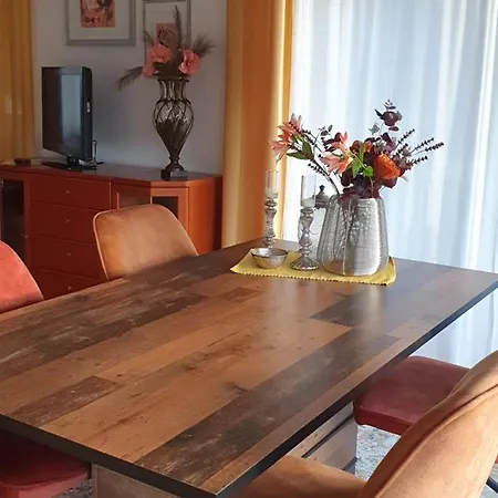 Apartment 2 Domizil Am Suedhang Mit Terrasse Und Pool *