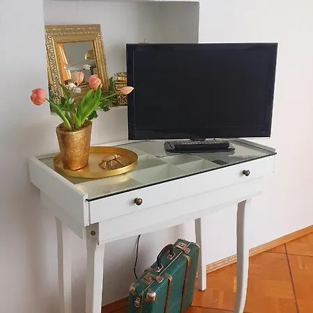דירה 2 Domizil Am Suedhang Mit Terrasse Und Pool