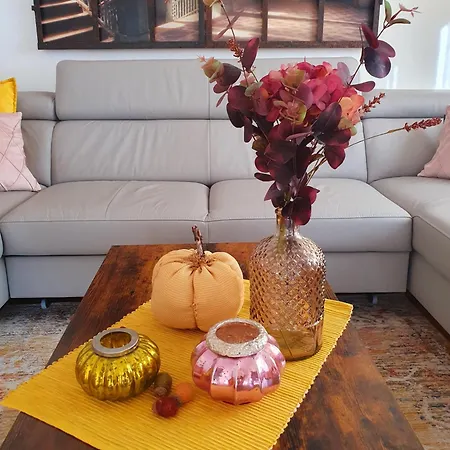 2 Domizil Am Suedhang Mit Terrasse Und Pool Lejlighed