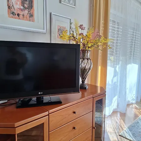 2 Domizil Am Suedhang Mit Terrasse Und Pool Апартаменты